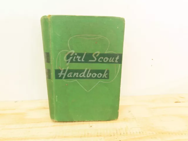 Vimtage Girl Scout Hand Book Handbook Printing Copyright 1947 Hardcover