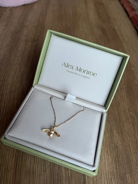 Alex monroe deals baby bee necklace