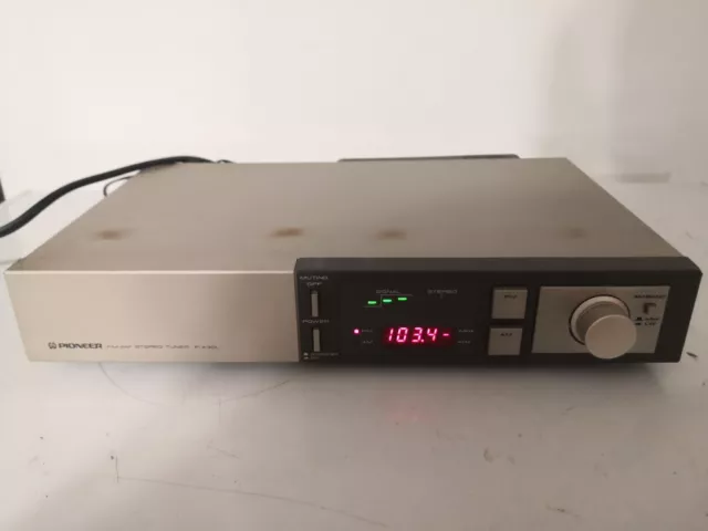 Pioneer FM AM STEREO TUNER F-X30L