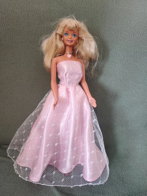 Poupée Barbie Vintage Mattel 1976 Robe Fraises - Fabriquée En Indonésie