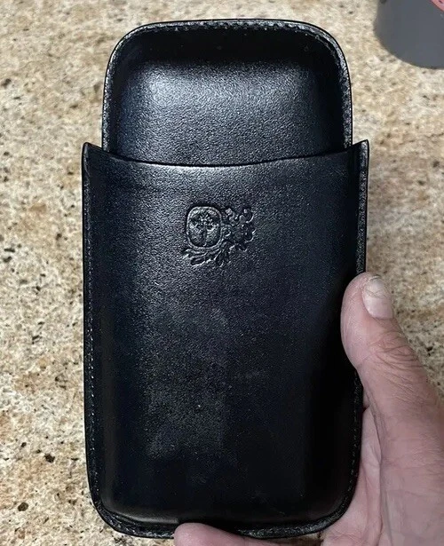 COLIBRI Black Leather THREE FINGER  Cigar Case