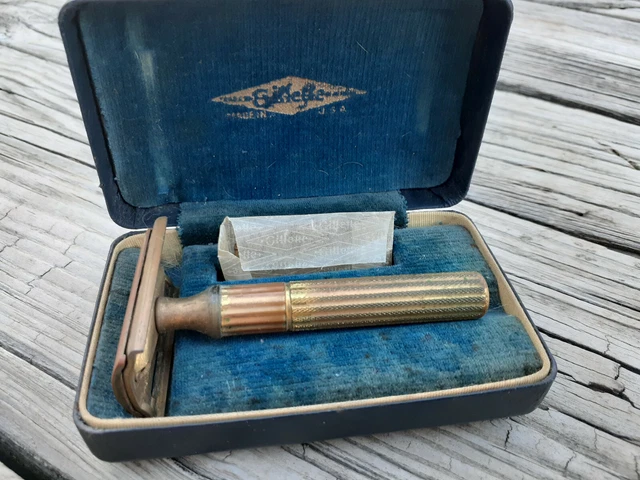 Vintage Gillette Fat Handle Gold Tech Safety Razor  In Case w/ Blade USA