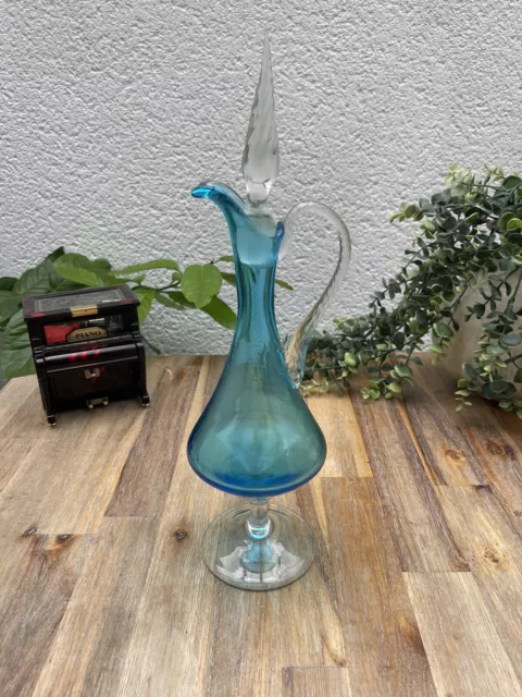 Ancienne Carafe Aiguière en Verre Soufflé Bleu avec Anse en Verre Torsadé Rétro