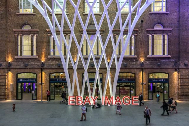 Frame Kings Cross PHOTO INTERIOR Of King's Cross Station London N1 2014 (11) £2.25 ...