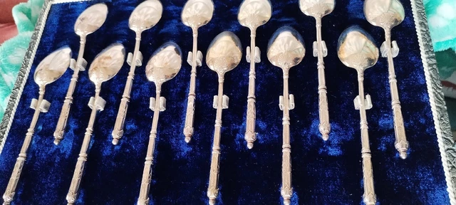 Coffret De 12 Cuillères à Moka - Métal Argenté - Manche Style Russe - Occasion