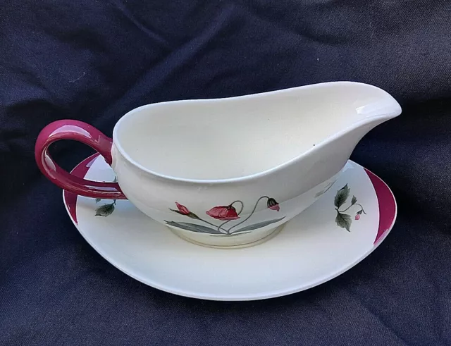 Wedgwood MAYFIELD RUBY Saucière et Support. 3