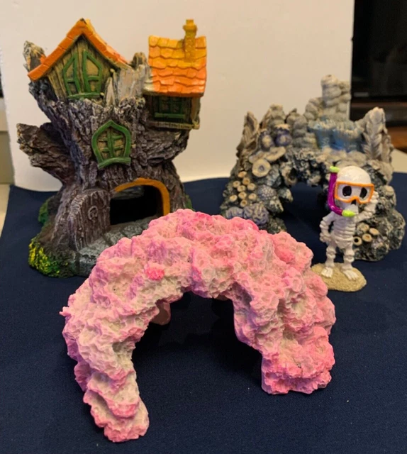 4 Pre-owned Aquarium Tank Decorations: Tree House, 2 Corals + Skeleton Diver