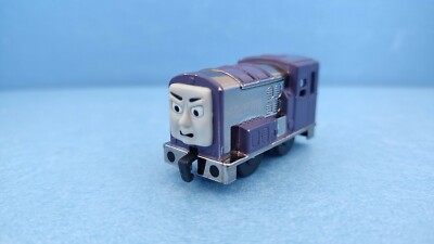 tomy metallic thomas