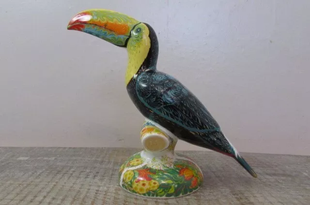 Stunning Royal Crown Derby 'RIO TOUCAN' Paperweight Gold Stopper - (ref650)