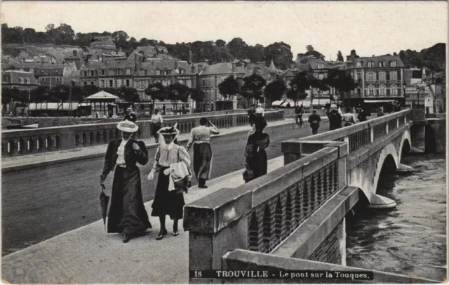 CPA FINDILLE Le Pont sur la Touques (1225386)