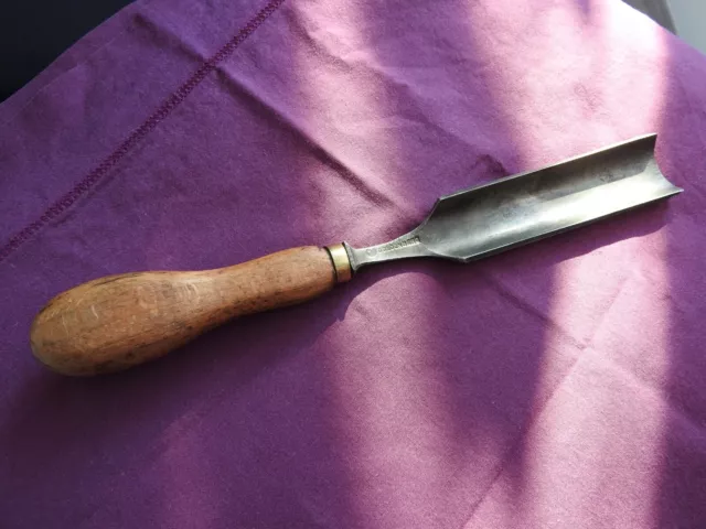 ancien outil de menuisier charpentier GOUGE ciseau à bois GOLDENBERG bédane SCIE
