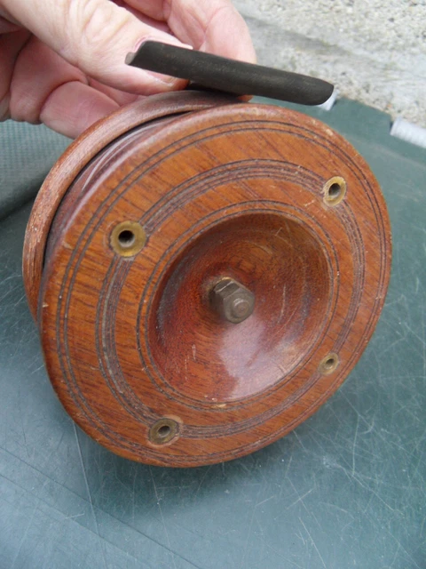 Ancien Moulinet De Pêche En Bois Et Laiton – Vintage Collection – Angleterre
