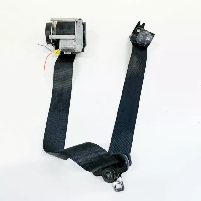 Volvo V60 D4 1 Ceinture de Sécurité Arrière Articulation