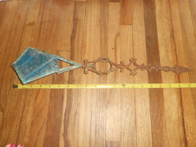 Antique Primitive Rustic Cast Iron Farm Weathervane Arrow Directional with Tail