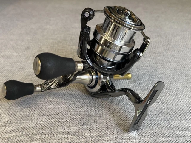 最終値下げ　DAIWA 18 EXIST LT3000-CH DAIWA 18 EXIST LT3000-CH Spinning Reel 5.7:1 Used Japan