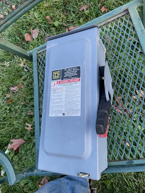 SQUARE D HEAVY Duty Fusible Safety Switch Box Electric Model Hu361Rb ...