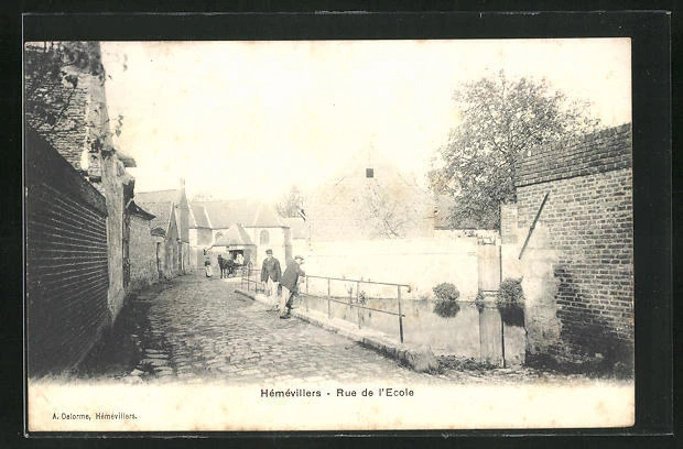 CPA Hémévillers, Rue de l´Ecole, vue de la rue 1905