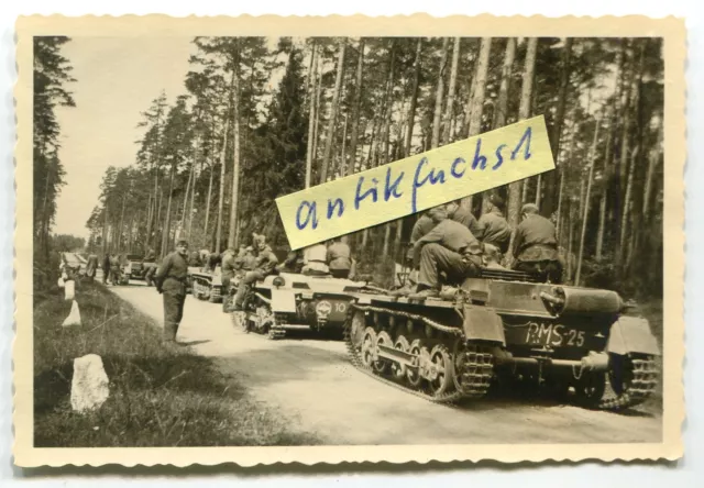 Foto - 4 : Deutscher Panzer mit Kennung RMS-25 aus Lyck in Ostpreußen im 2.WK