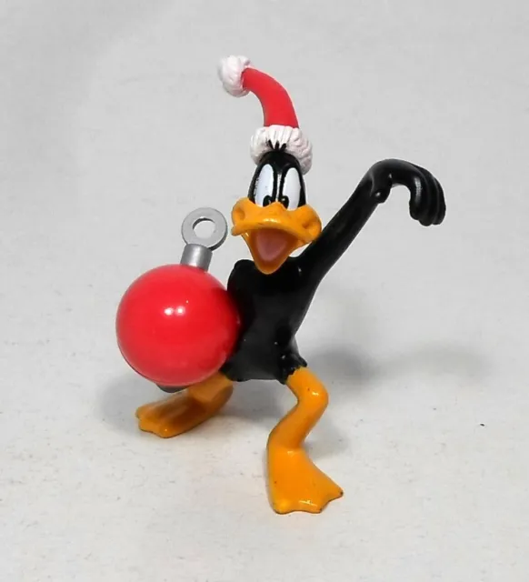 WARNER Bros LOONEY TUNES 2.5" DAFFY DUCK w/ RED CHRISTMAS ORNAMENT PVC FIGURE