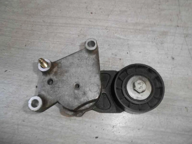 galet tendeur pour CITROEN C3 II 1.4 HDI 70 2009 2535813 2