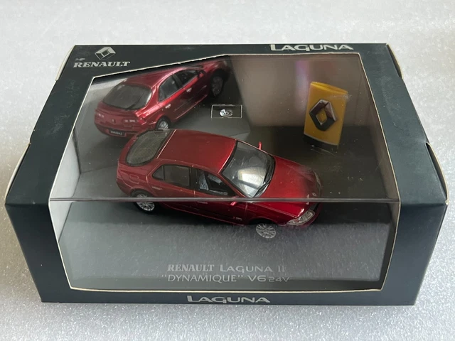 UNIVERSAL HOBBIES Renault Laguna II Dynamique V6 DEFAUT 1/43 Voiture Miniature