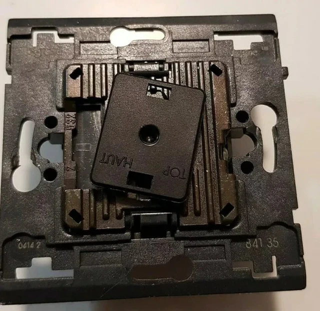 84135 Legrand Sagane Interrupteur Variateur Variapush 500 Wa à Neauphle Le Château 21530760