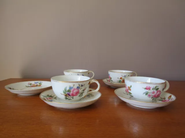 Tasse à Café Excelsa En Porcelaine Blanche Avec Bord Doré - Soucoupe Incluse - Lavable En Lave-vaisselle - 12x12x6 Cm