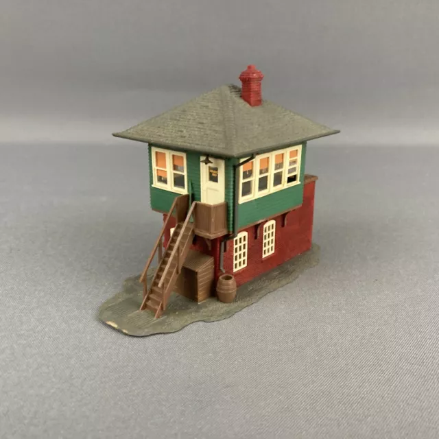 Built Atlas HO Scale Signal / Switch Tower Building 5-1/2"Lx3"Wx4"H