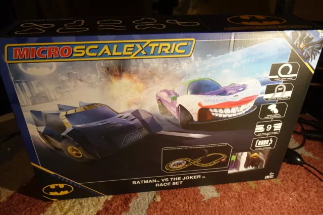 Micro Scalextric G1155 Batman vs Joker Set+Zubehör