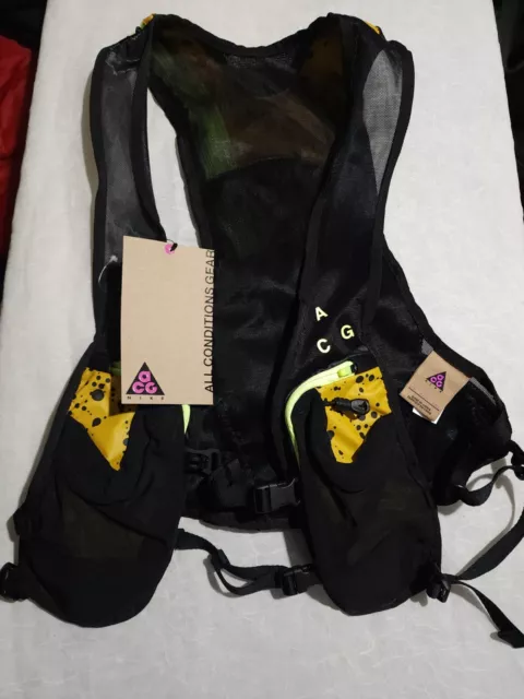 🔥🔥NEW Nike ACG Hydration Race Vest Running Hiking Unisex Lightweight Size L/XL 🔥🔥NEW Nike ACG Hydration Race Vest Running Hiking Unisex Lightweight Size L/XL