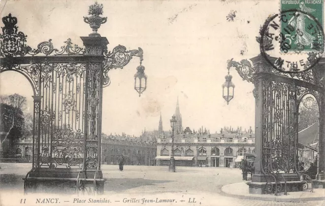 NANCY - place Stanislas - Jean-Lamour grilles