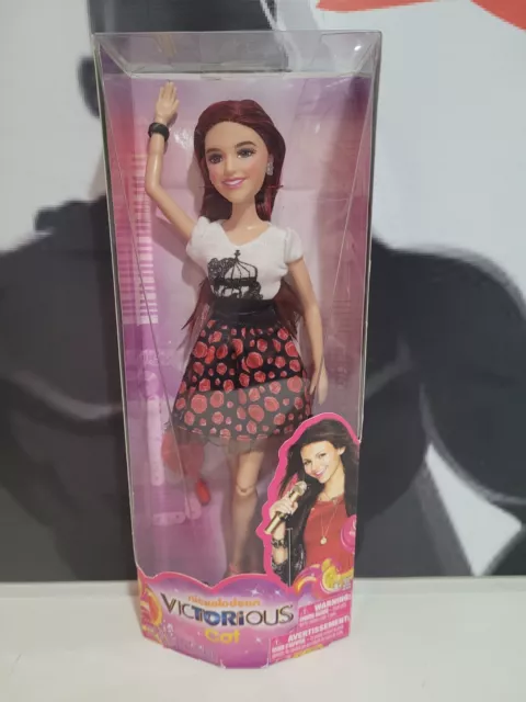 Nickelodeon Victorious Tori Vega Singing Doll New in damaged box Rare