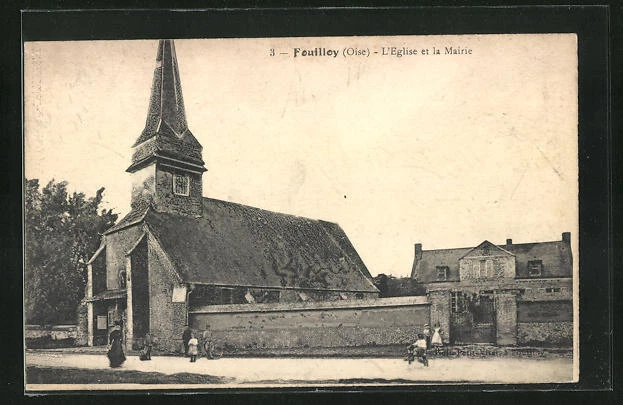 CPA Fouilloy, L´Eglise et la Mairie