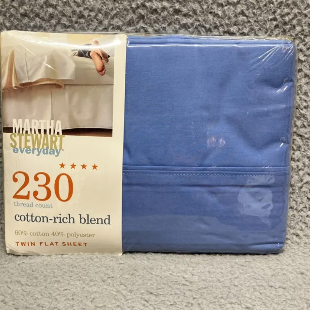 Martha Stewart Twin Flat Sheet 230 Thread Count Blue Cotton / Polyester Blend