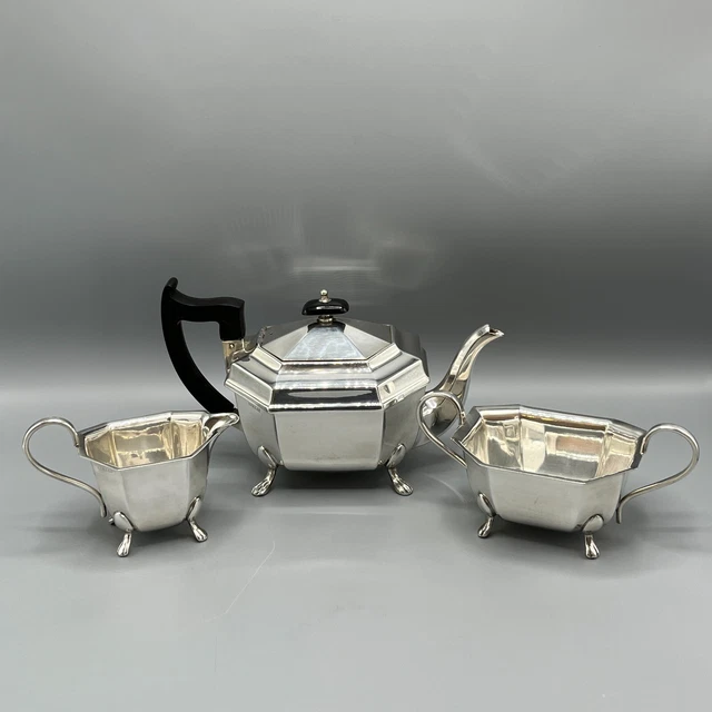 ANTIQUE ENGLISH SILVER Plated Teapot Sugar Bowl Cream Jug Tea Set