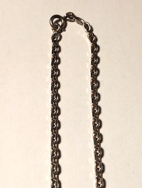 Chaîne En Argent 925 - Maille Forçat Avec Médaillon 'O' - Occasion élégante