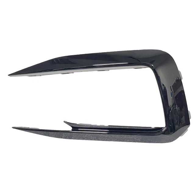 VW1038169 New Replacement Front Driver Side Bumper Cover Grille