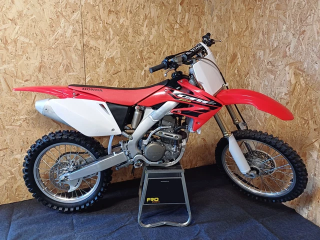 2004 HONDA CRF250 R **LESS THAN 10 HOURS! IMMACULATE, COLLECTORS