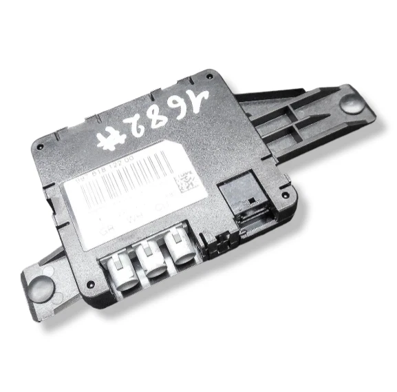 Porsche 911 997 Antenna Amplifier 99761812200