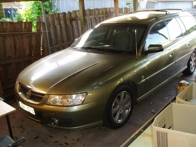 Holden Commodore 2004 vz Berlina Wagon