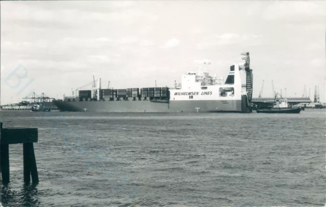 Norwegian MV Tampere off gravesend 1990 ship photo