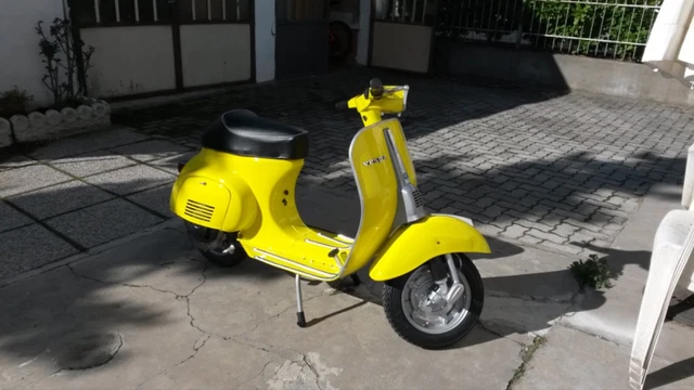 vespa 50 special