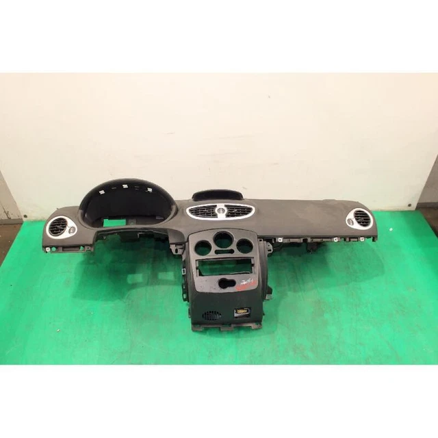 TABLEAU DE BORD Pour Renault Clio 3A Serie (0509) 1.5 Dci Ber. 5P/D/1461Cc 2007 EUR 366,00