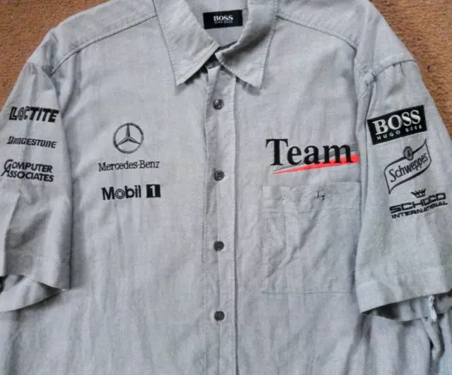 Offizielles West McLaren Mercedes 1999 Hugo Boss F1 Team Crew Pit Ausgabe Shirt