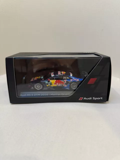 1:43 Audi RS 5 DTM 2013 Red Bull Mattias Ekström  - Spark - Dealer-Edition