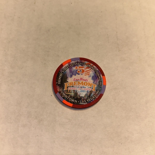 Hotel Fremont Casino 5 Dollar Gaming Chip 1995 Grand Opening Street Experience