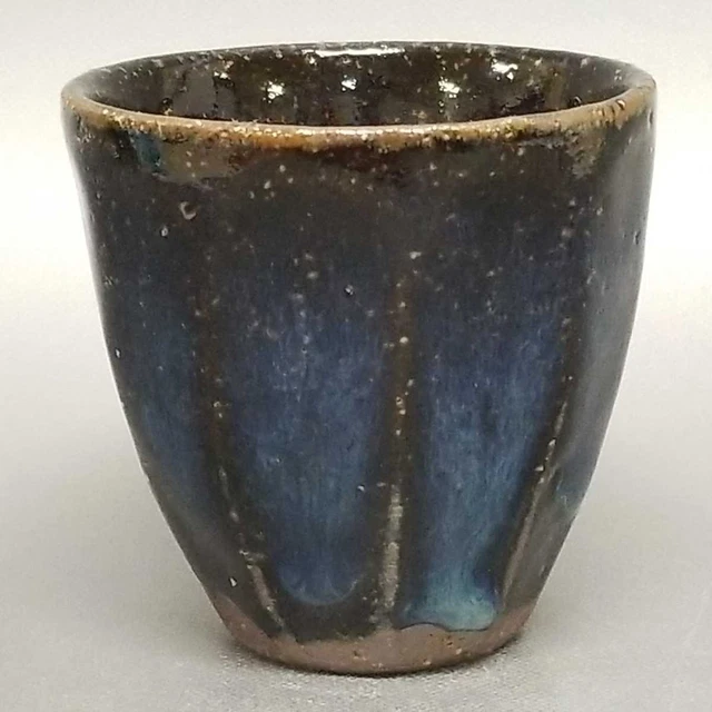 AK53)Japanese Pottery Hagi ware Guinomi Sake Cup Blue glaze  by Seigan Yamane