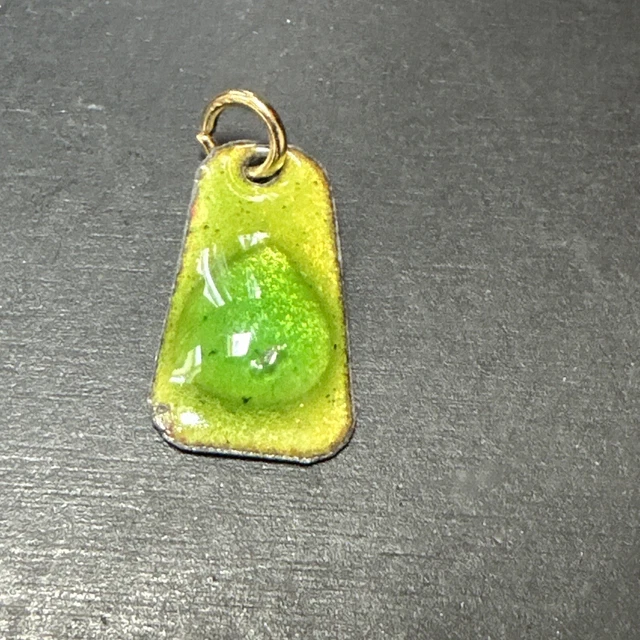 Ancien Pendentif Médaillon Plaqué Or - Breloque Art Nouveau Feuilles - Bijou Vintage