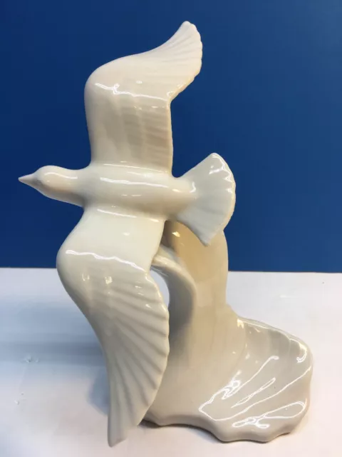 Kingwood Ceramics Seagull on a Wave Figurine Signed by Designer  Dwight Morris