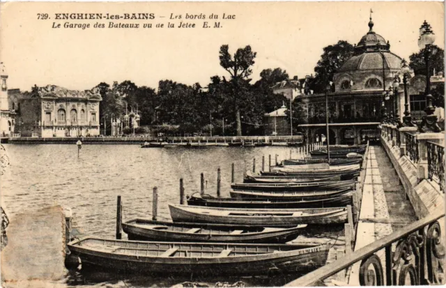 CPA ENGHIEN-les-BAINS - Les bords du Lac (380512)
